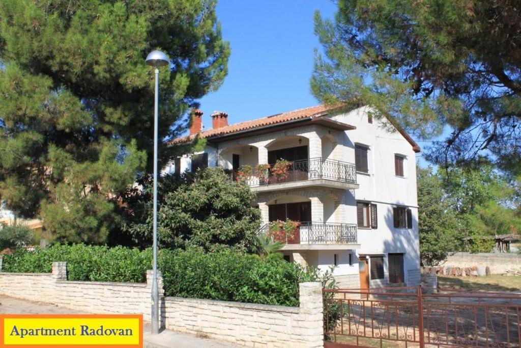 Apartment Radovan Poreč Exterior foto