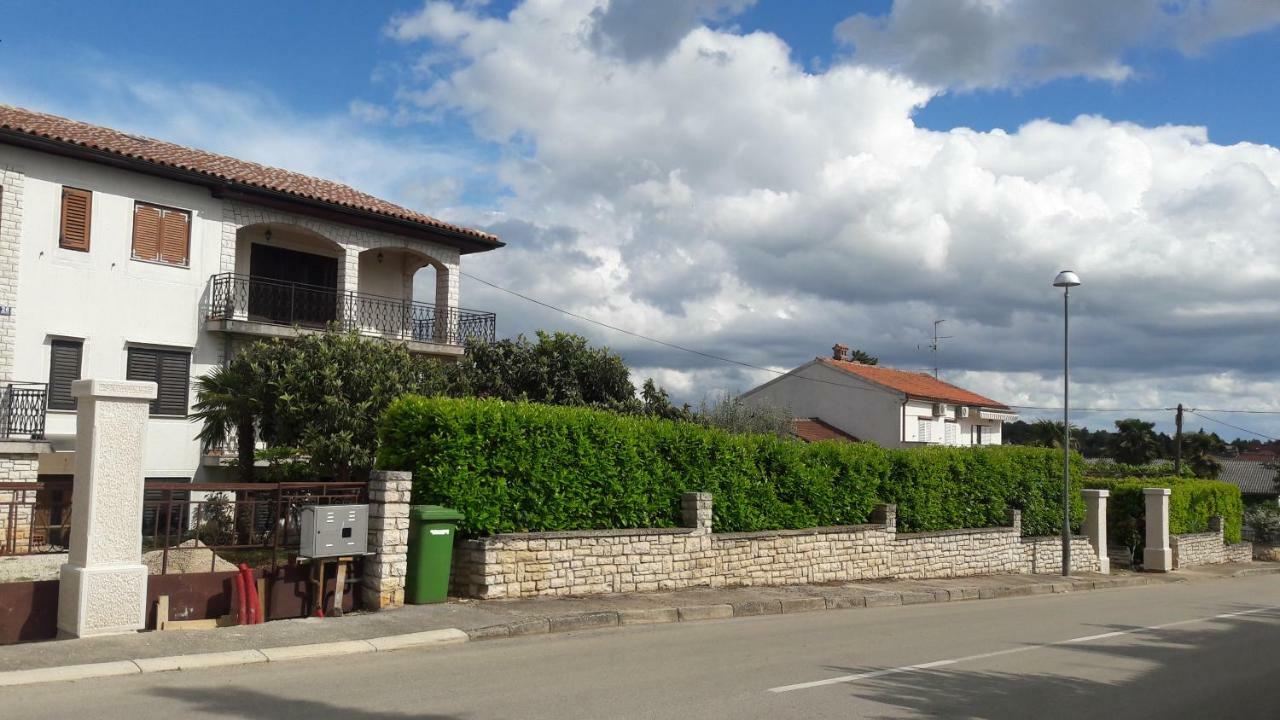 Apartment Radovan Poreč Exterior foto